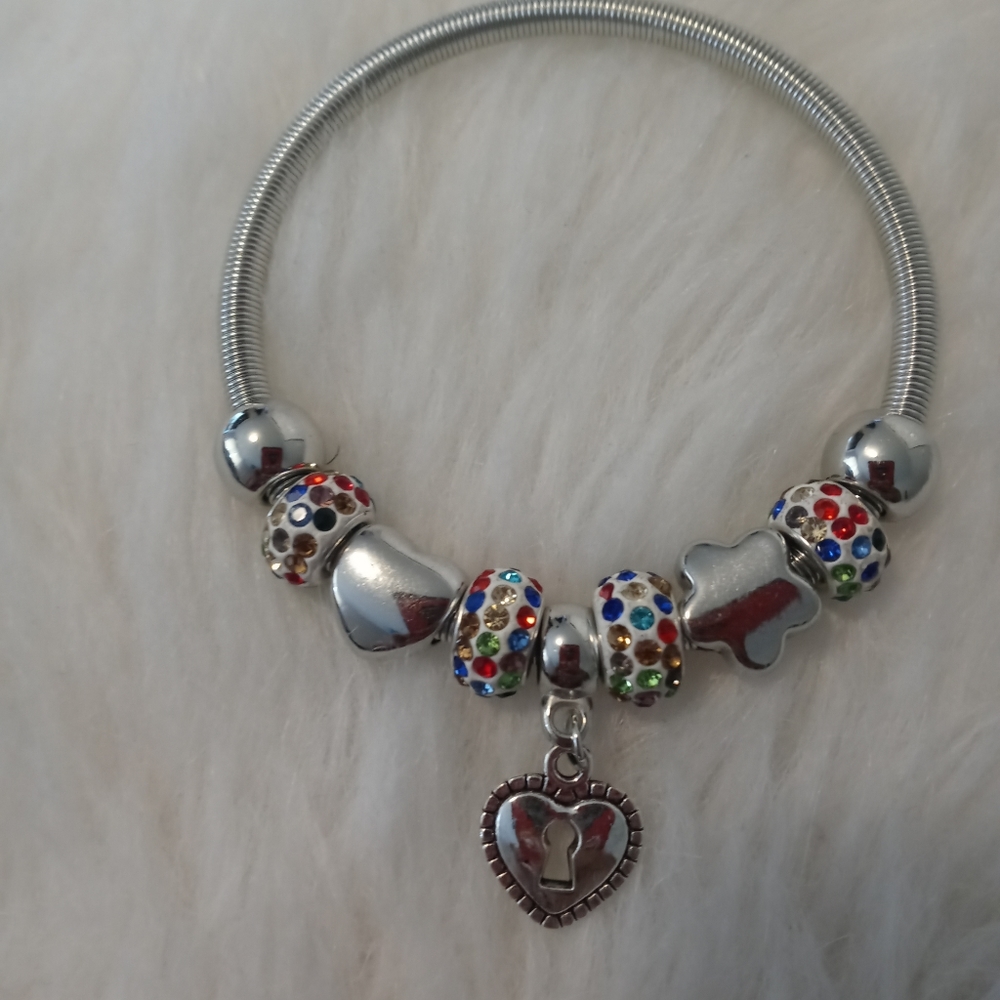 Charm bracelet